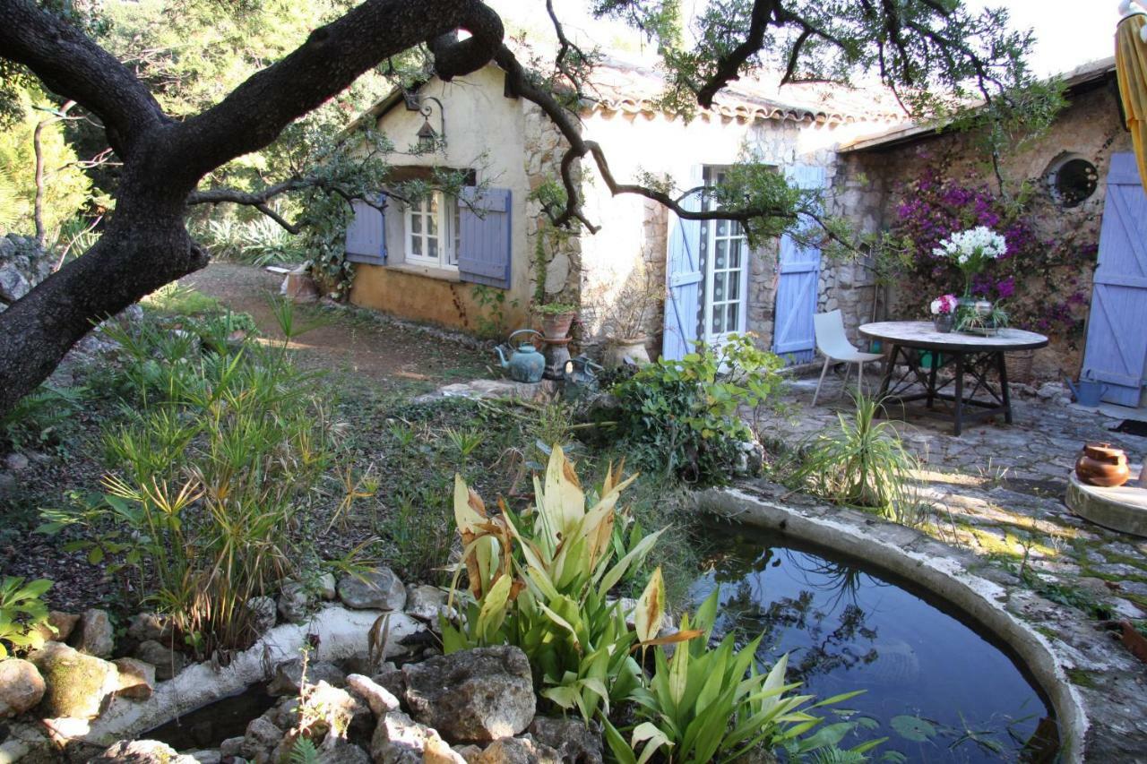 La Maison Bleue Carros Exterior photo