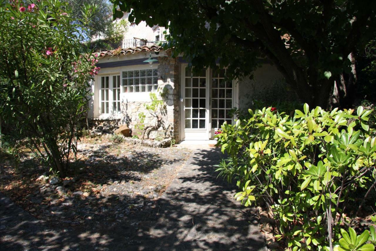 La Maison Bleue Carros Exterior photo